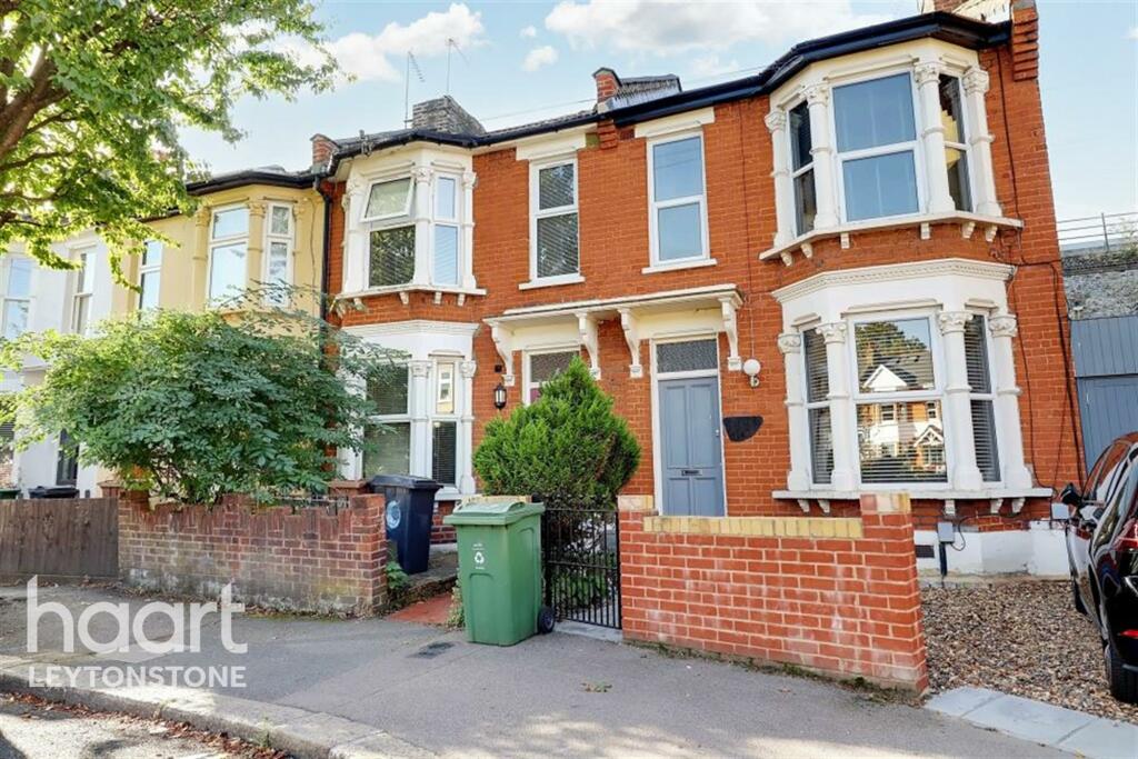 3 bed Mid Terraced House for rent in Wanstead. From haart - Leytonstone