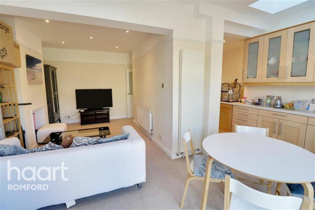 3 bed Mid Terraced House for rent in Romford. From haart - Romford