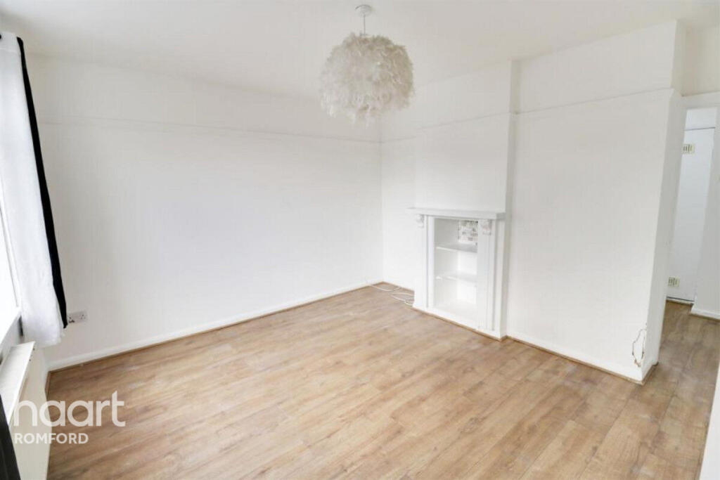 2 bed Mid Terraced House for rent in South Weald. From haart - Romford 2 bed Mid Terraced House for rent in South Weald. From haart - Romford