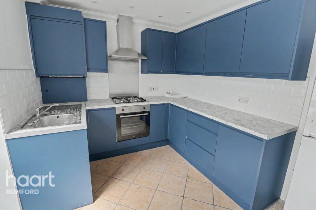 4 bed Mid Terraced House for rent in Romford. From haart - Romford