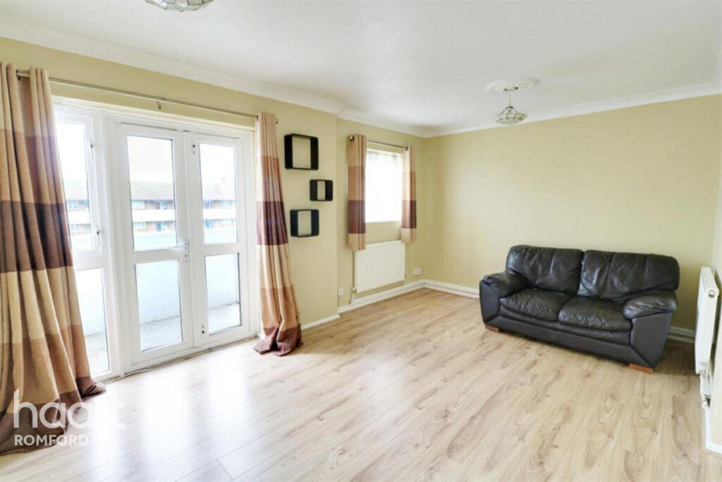 2 bed 1st Floor Flat for rent in Romford. From haart - Romford