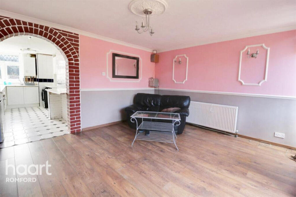 3 bed Mid Terraced House for rent in Romford. From haart - Romford 3 bed Mid Terraced House for rent in Romford. From haart - Romford