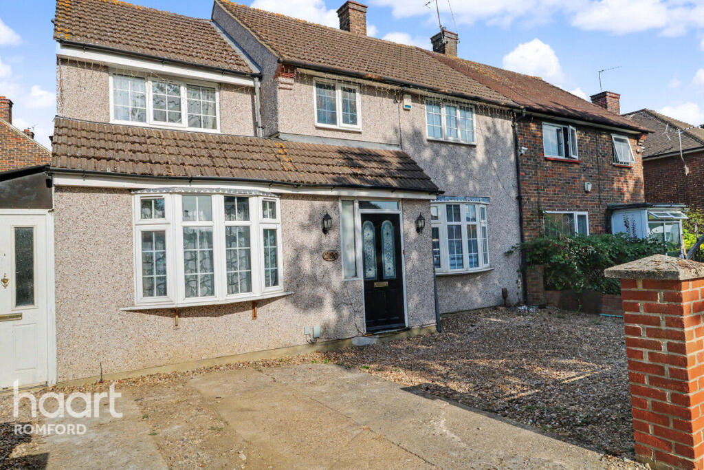 4 bed End of Terrace for rent in South Weald. From haart - Romford 4 bed End of Terrace for rent in South Weald. From haart - Romford
