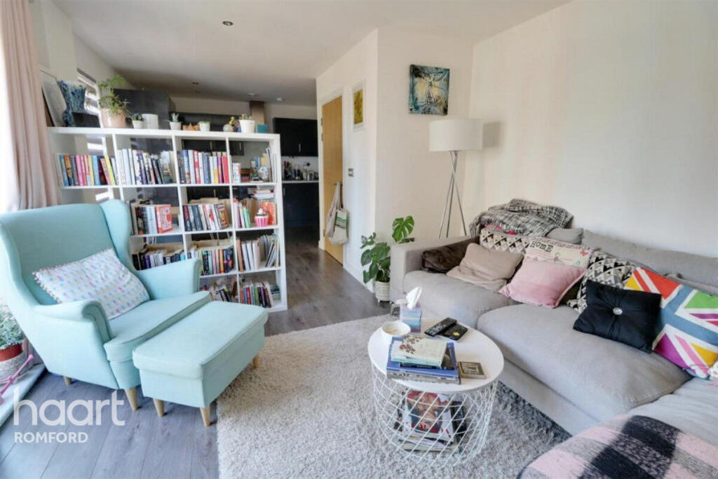 2 bed 1st Floor Flat for rent in Romford. From haart - Romford