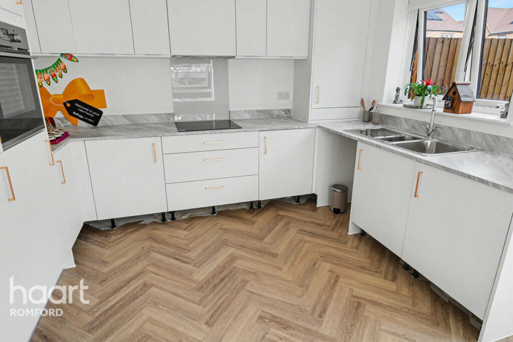 3 bed End of Terrace for rent in South Weald. From haart - Romford