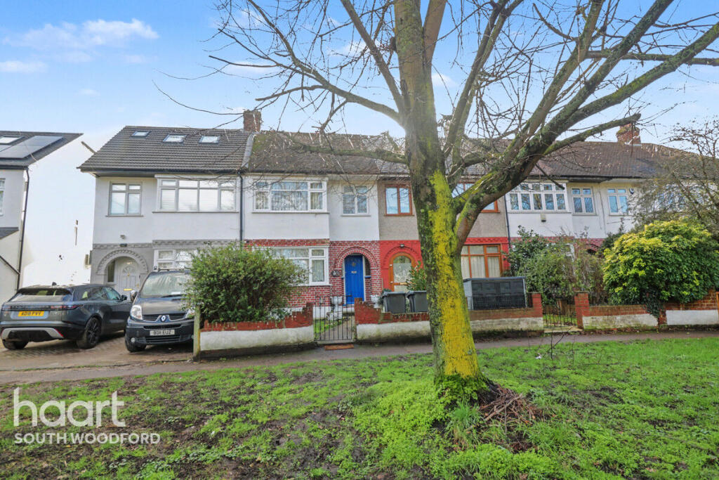 4 bed Mid Terraced House for rent in Woodford. From haart - South Woodford