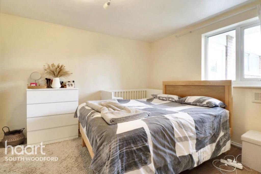 2 bed 1st Floor Flat for rent in London. From haart - South Woodford