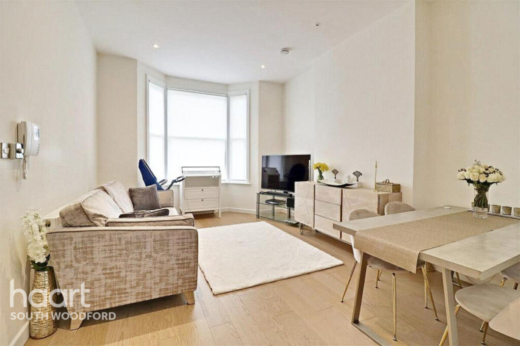 1 bed Chalet type for rent in Woodford. From haart - South Woodford