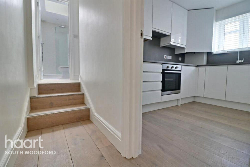 1 bed Chalet type for rent in Woodford. From haart - South Woodford