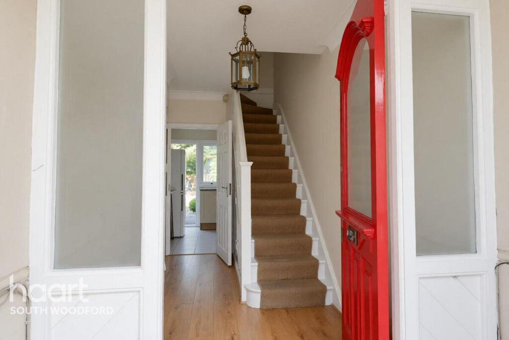 3 bed Mid Terraced House for rent in Woodford. From haart - South Woodford 3 bed Mid Terraced House for rent in Woodford. From haart - South Woodford