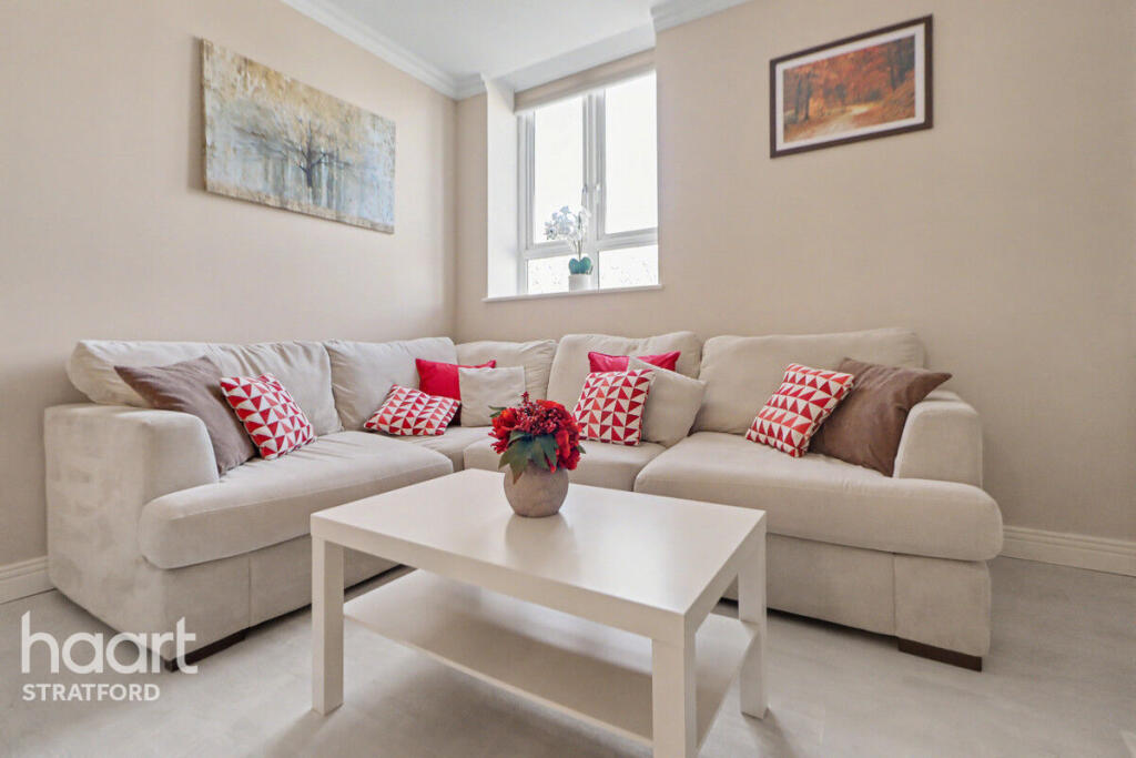 3 bed Apartment for rent in London. From haart - Stratford