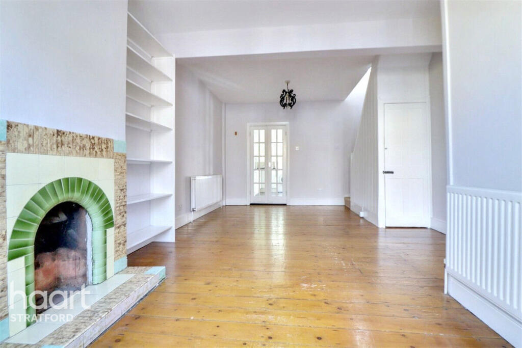 2 bed Mid Terraced House for rent in London. From haart - Stratford