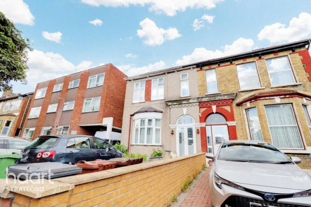 1 bed Mid Terraced House for rent in Wanstead. From haart - Stratford