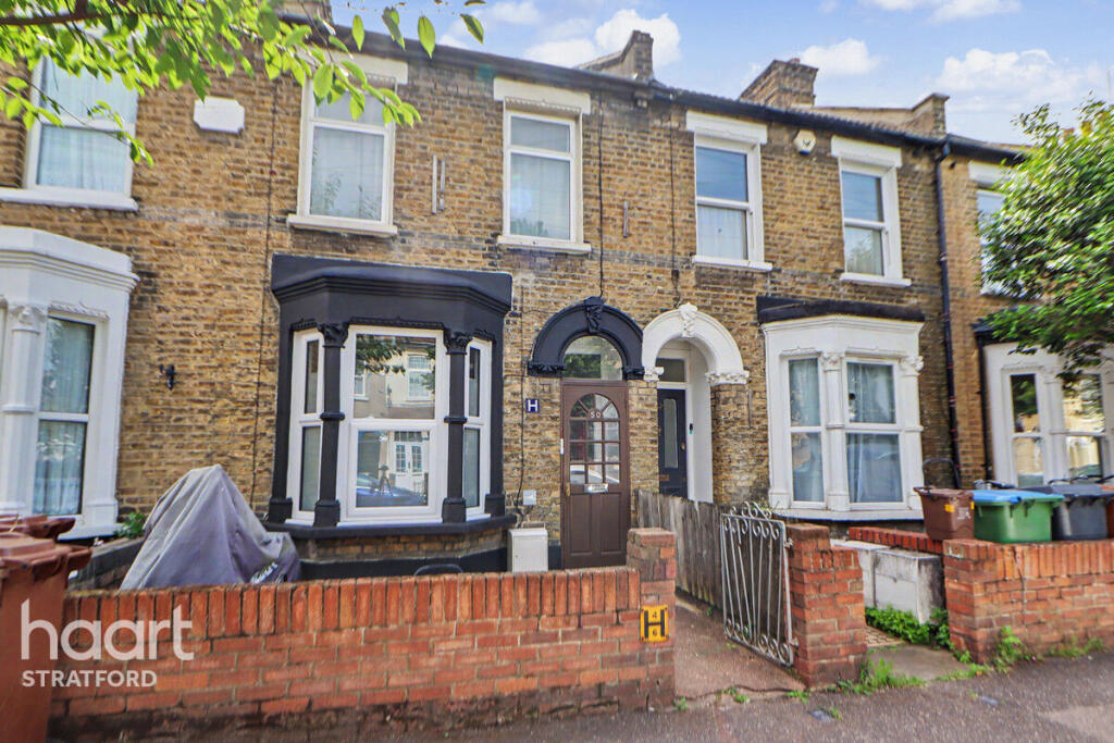 2 bed 1st Floor Flat for rent in Wanstead. From haart - Stratford