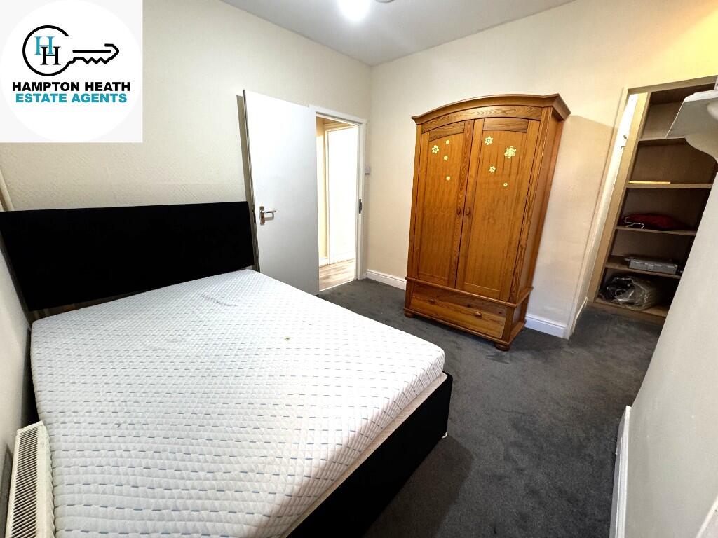 1 bed Mid Terraced House for rent in Woodley. From Hampton-Heath - Staines-upon-Thames 1 bed Mid Terraced House for rent in Woodley. From Hampton-Heath - Staines-upon-Thames