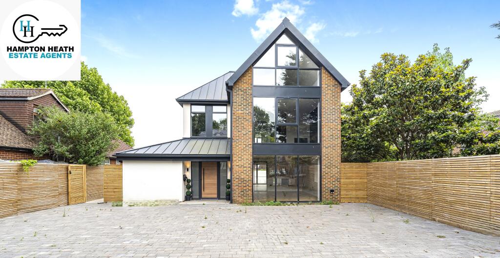 5 bed Detached for rent in Putney. From Hampton-Heath - Staines-upon-Thames