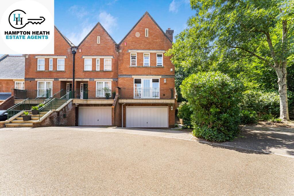 3 bed End of Terrace for rent in Virginia Water. From Hampton-Heath - Staines-upon-Thames