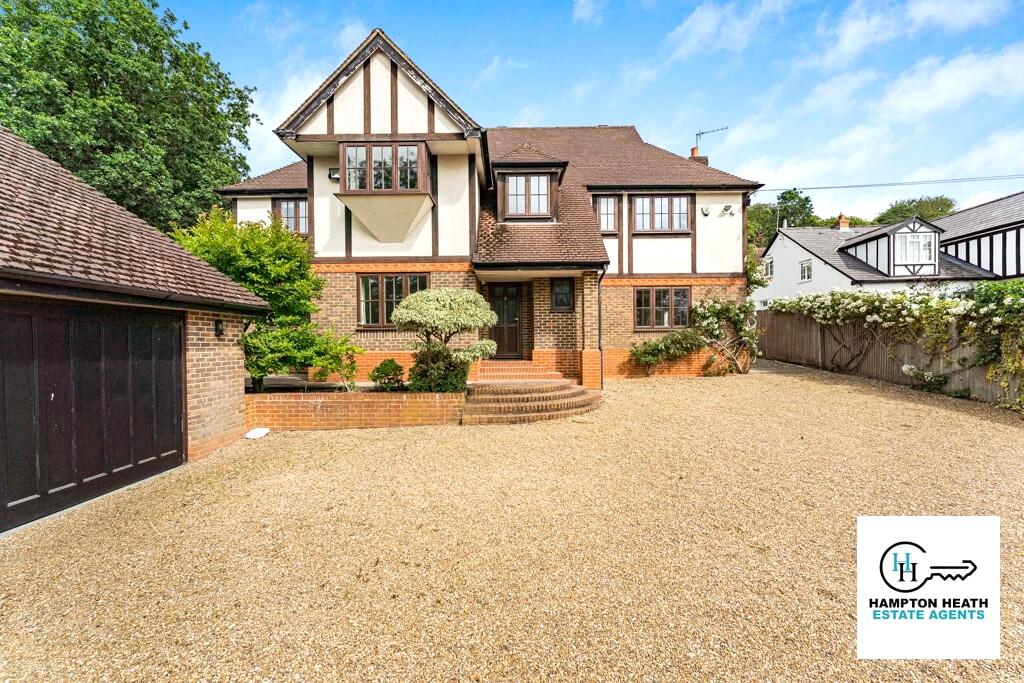5 bed Detached for rent in Trumps Green. From Hampton-Heath - Staines-upon-Thames 5 bed Detached for rent in Trumps Green. From Hampton-Heath - Staines-upon-Thames