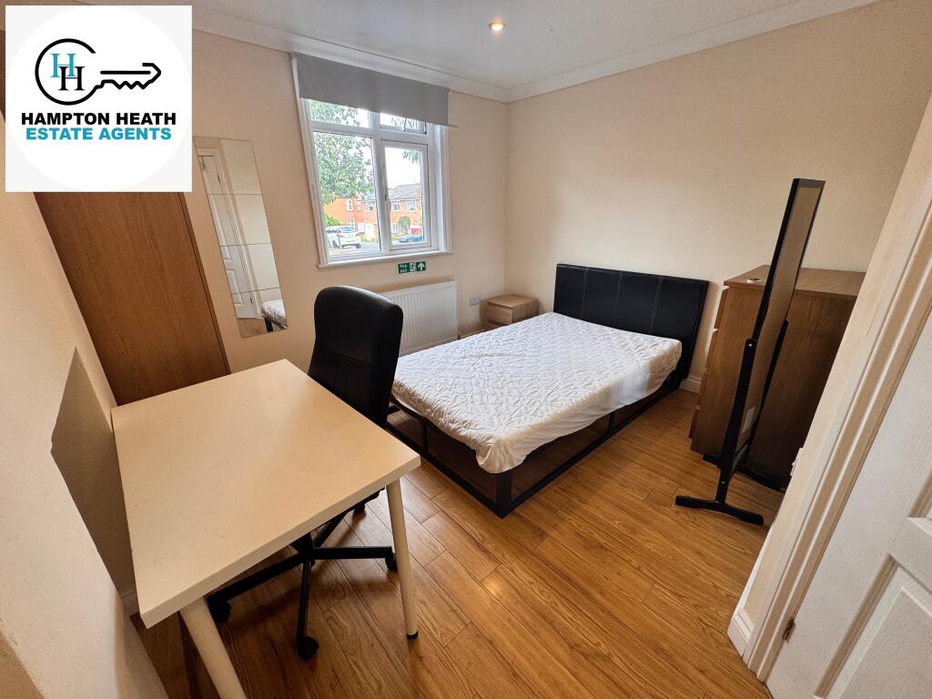 1 bed HMO for rent in Egham. From Hampton-Heath - Staines-upon-Thames