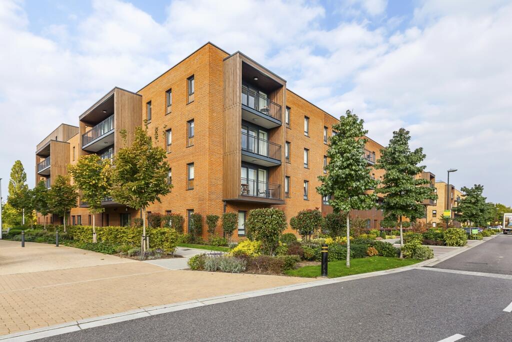 2 bed Apartment for rent in Eltham. From Hamptons - Blackheath