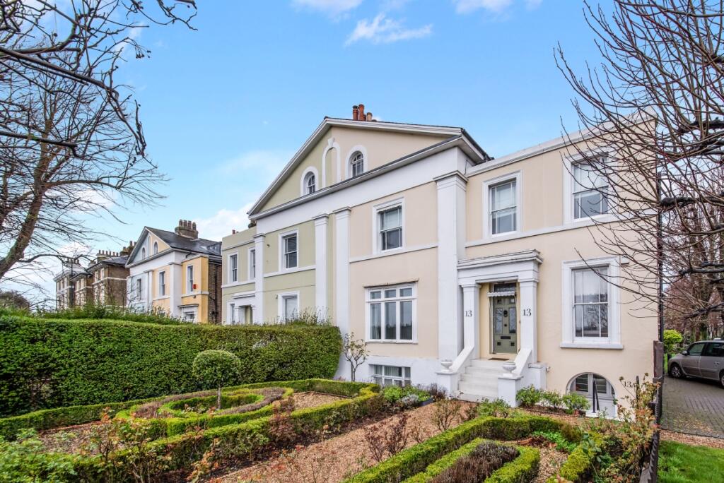 2 bed 1st Floor Flat for rent in Greenwich. From Hamptons - Blackheath