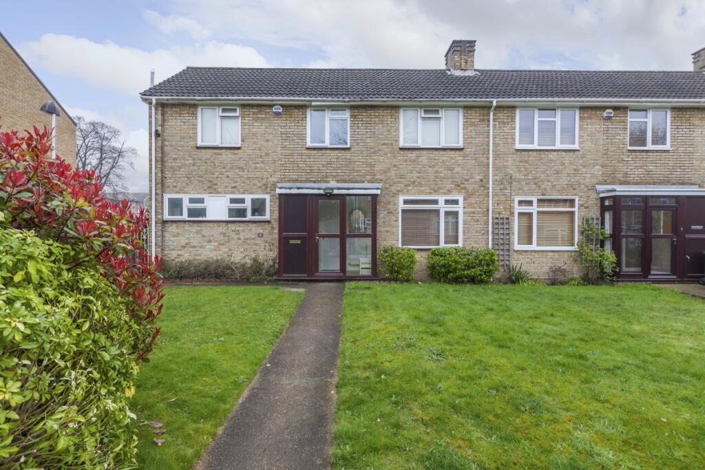 3 bed End of Terrace for rent in Lewisham. From Hamptons - Blackheath