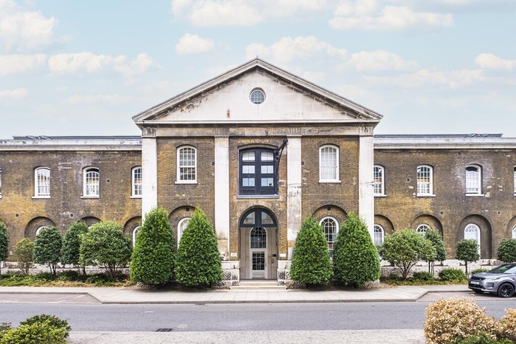 2 bed 1st Floor Flat for rent in Woolwich. From Hamptons - Blackheath