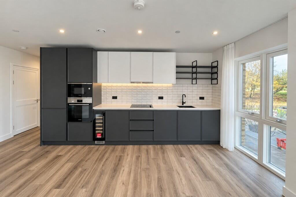 3 bed Apartment for rent in Greenwich. From Hamptons - Blackheath 3 bed Apartment for rent in Greenwich. From Hamptons - Blackheath