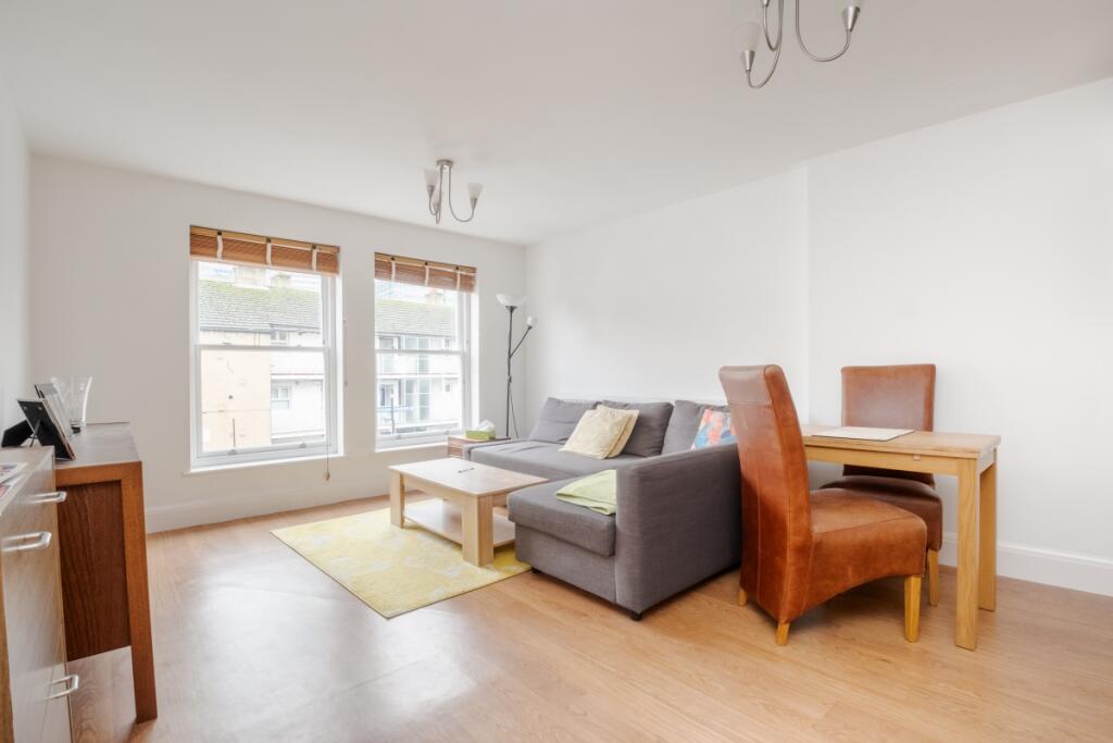 1 bed Apartment for rent in Poplar. From Hamptons - Canary Wharf 1 bed Apartment for rent in Poplar. From Hamptons - Canary Wharf