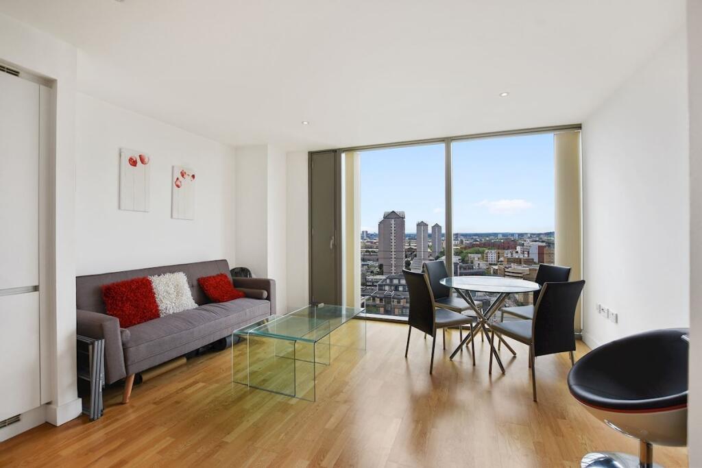 1 bed Apartment for rent in Poplar. From Hamptons - Canary Wharf 1 bed Apartment for rent in Poplar. From Hamptons - Canary Wharf