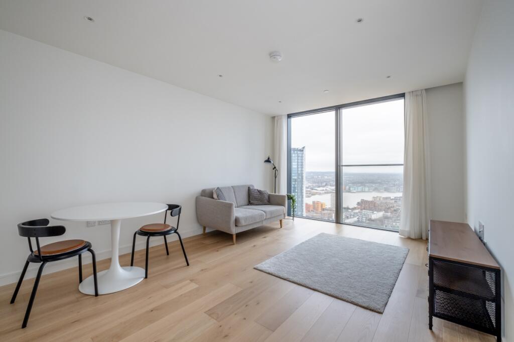 1 bed 1st Floor Flat for rent in Poplar. From Hamptons - Canary Wharf