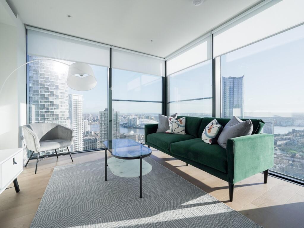 2 bed Apartment for rent in Poplar. From Hamptons - Canary Wharf