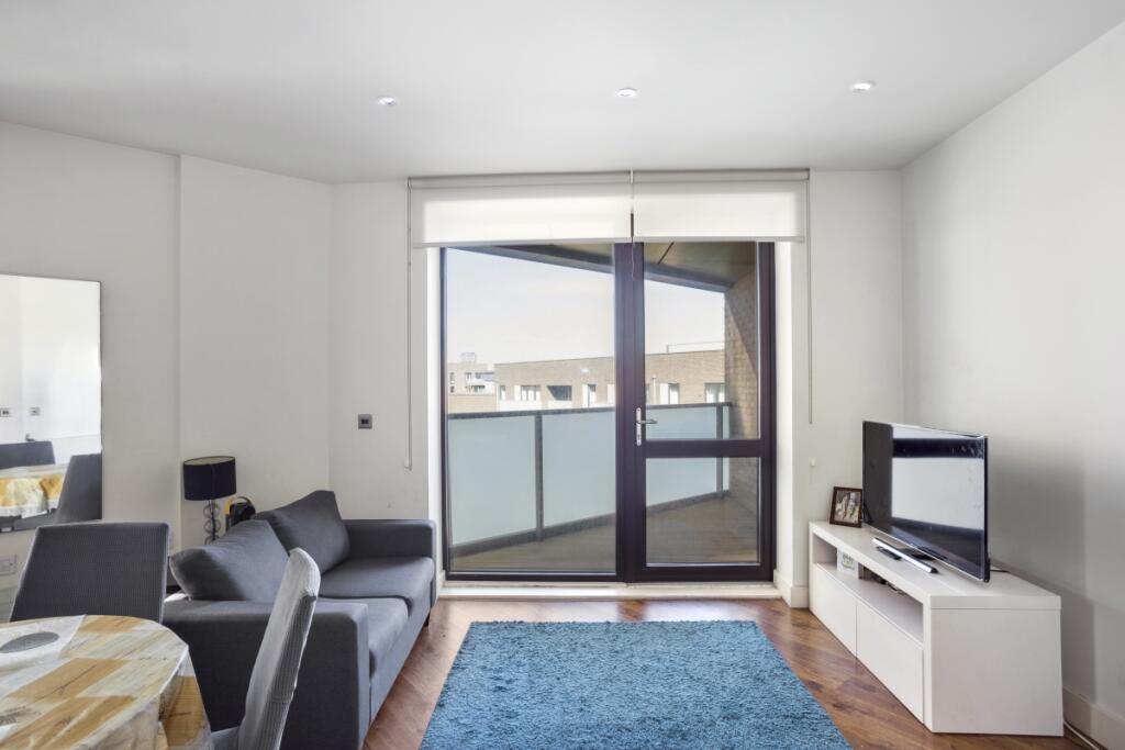 1 bed Apartment for rent in Poplar. From Hamptons - Canary Wharf