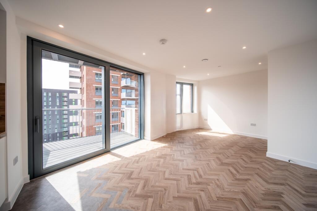 4 bed Apartment for rent in Bow. From Hamptons - Canary Wharf