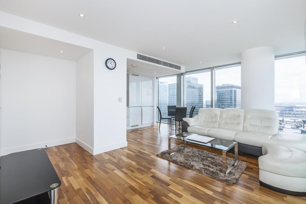 2 bed Apartment for rent in Poplar. From Hamptons - Canary Wharf
