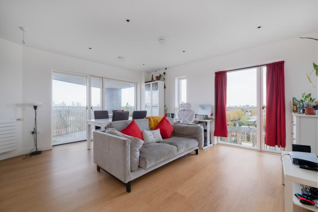2 bed Apartment for rent in West Ham. From Hamptons - Canary Wharf