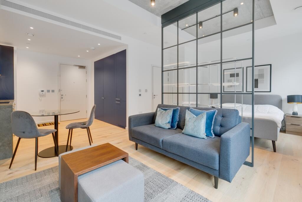 4 bed Apartment for rent in Poplar. From Hamptons - Canary Wharf 4 bed Apartment for rent in Poplar. From Hamptons - Canary Wharf