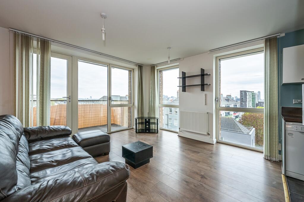 1 bed Apartment for rent in Bow. From Hamptons - Canary Wharf
