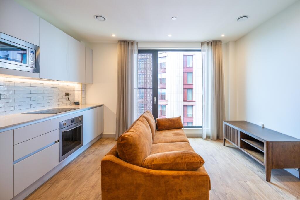 0 bed Apartment for rent in Walthamstow. From Hamptons - Canary Wharf