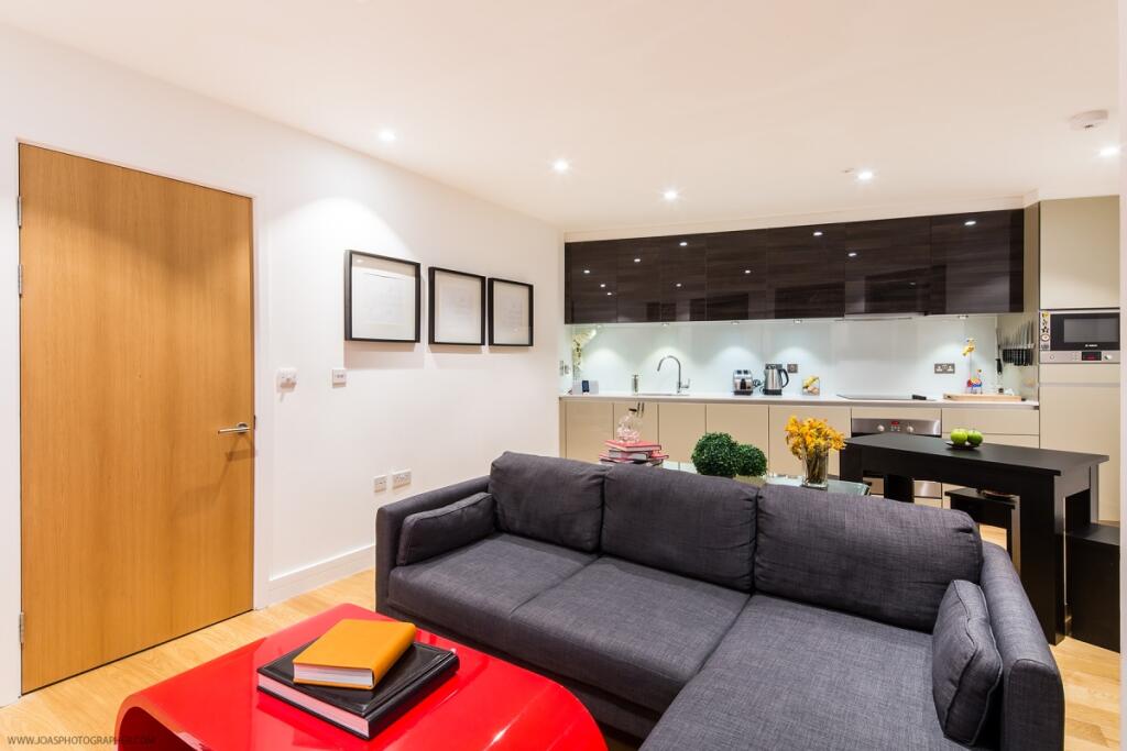 1 bed Apartment for rent in West Ham. From Hamptons - Canary Wharf