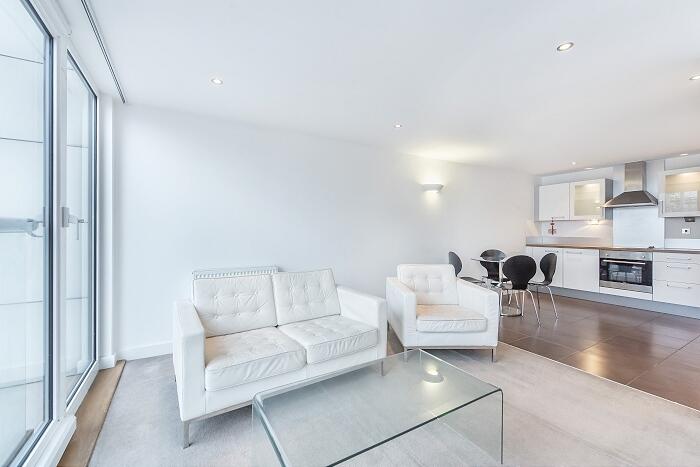 1 bed Apartment for rent in Poplar. From Hamptons - Canary Wharf