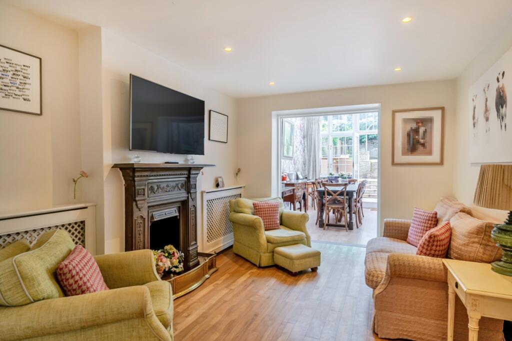 6 bed Detached for rent in Chelsea. From Hamptons - Chelsea 6 bed Detached for rent in Chelsea. From Hamptons - Chelsea
