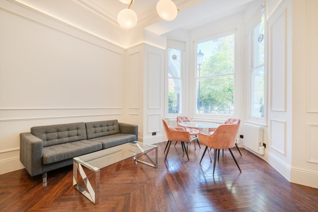 1 bed 1st Floor Flat for rent in Chelsea. From Hamptons - Chelsea
