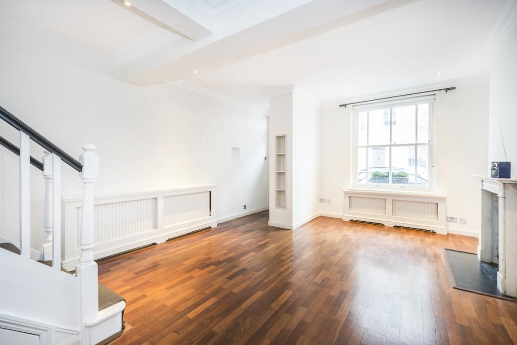 4 bed Mid Terraced House for rent in Chelsea. From Hamptons - Chelsea