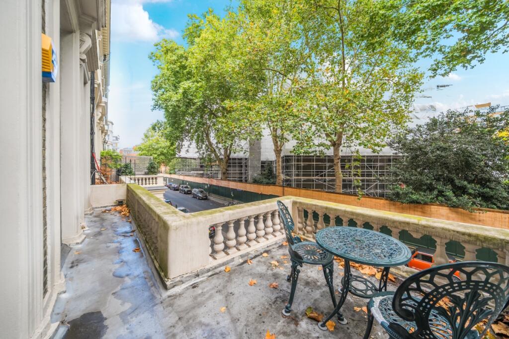 2 bed Apartment for rent in Kensington. From Hamptons - Chelsea
