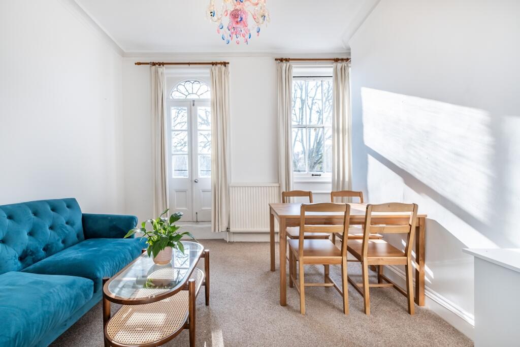 2 bed 1st Floor Flat for rent in Kensington. From Hamptons - Chelsea 2 bed 1st Floor Flat for rent in Kensington. From Hamptons - Chelsea
