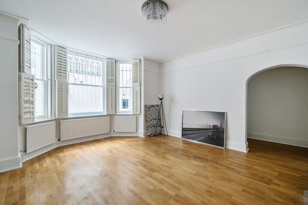 2 bed Apartment for rent in Kensington. From Hamptons - Chelsea 2 bed Apartment for rent in Kensington. From Hamptons - Chelsea