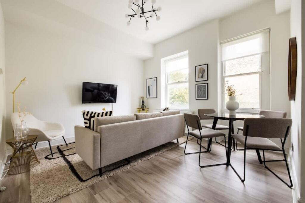 2 bed Apartment for rent in Kensington. From Hamptons - Chelsea