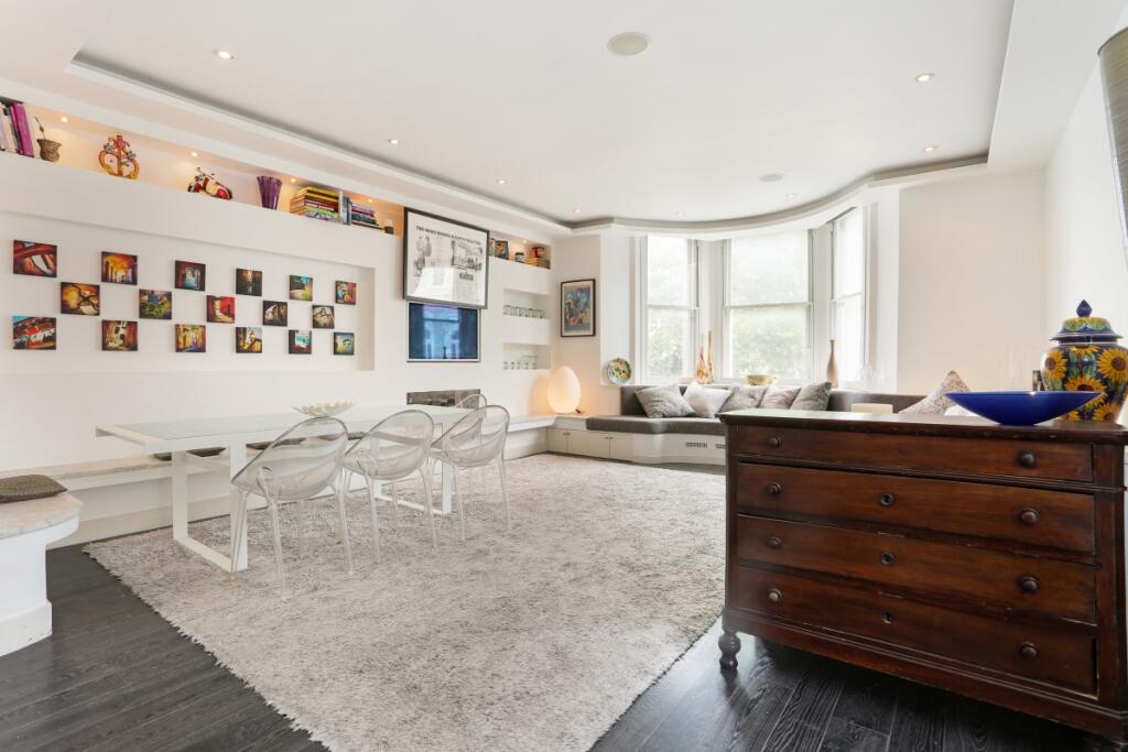 3 bed 1st Floor Flat for rent in Chelsea. From Hamptons - Chelsea 3 bed 1st Floor Flat for rent in Chelsea. From Hamptons - Chelsea