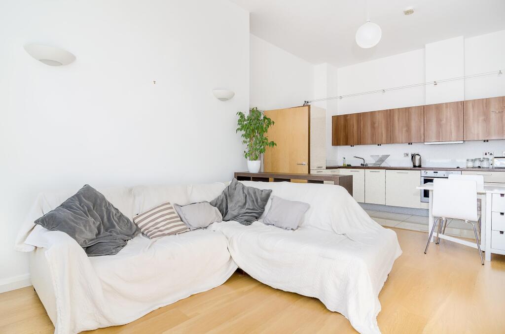 2 bed Apartment for rent in Acton. From Hamptons - Chiswick